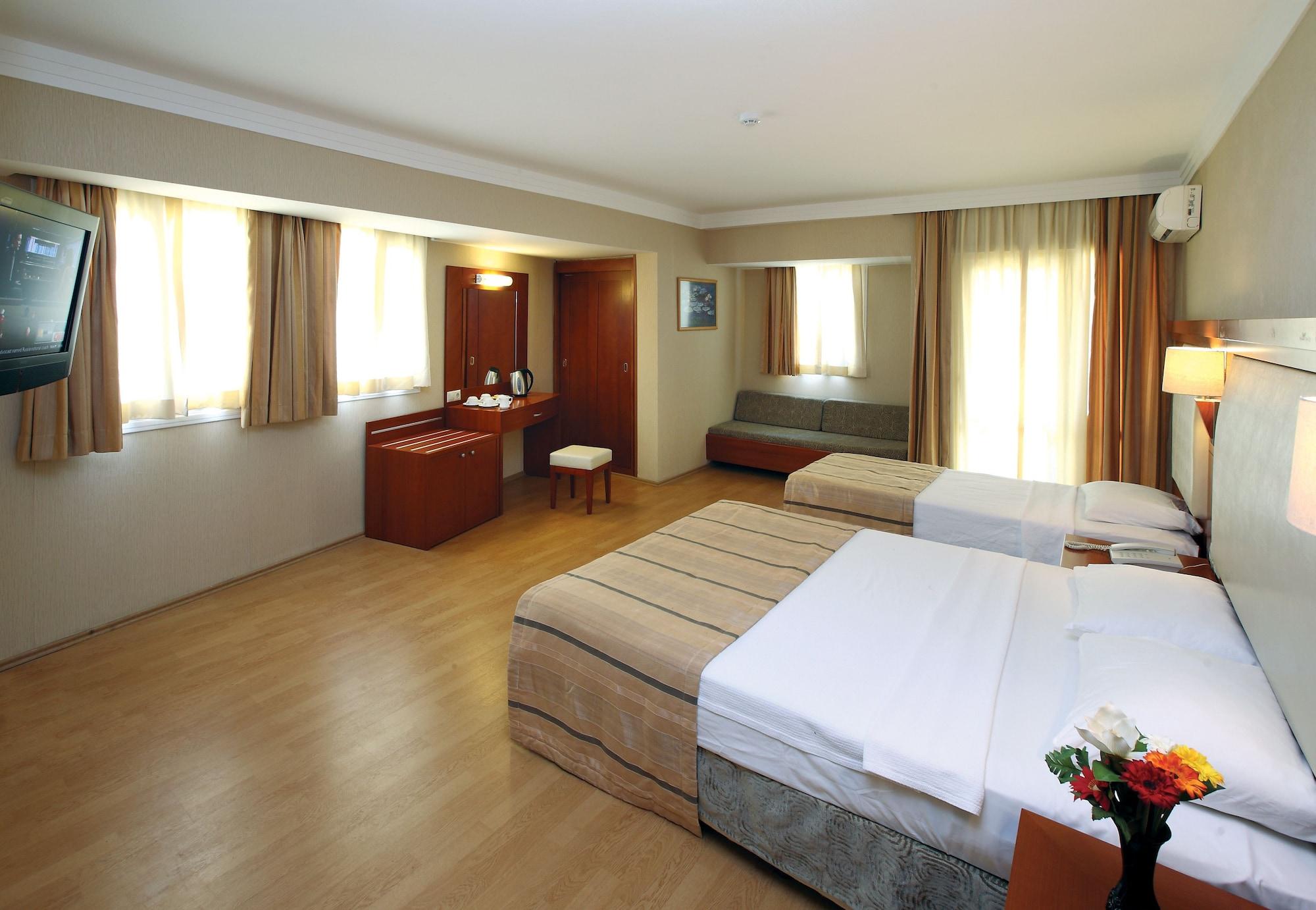 Julian Club Hotel Marmaris Esterno foto