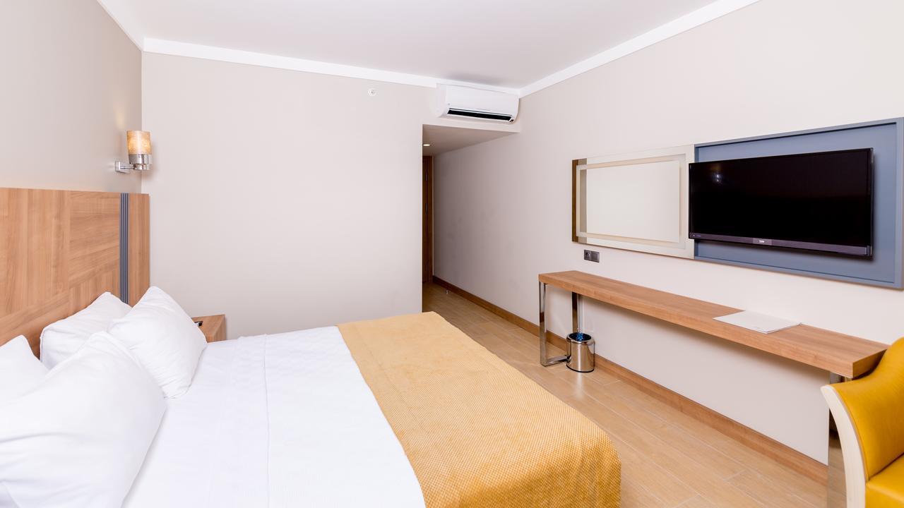 Julian Club Hotel Marmaris Esterno foto